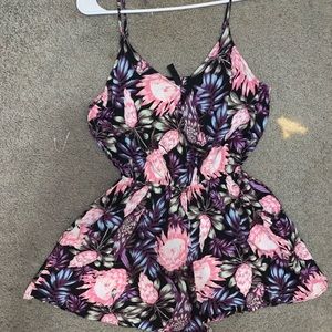 Floral Romper 🌺